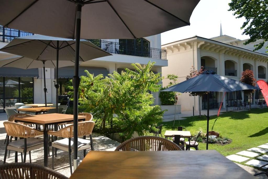Charming Sunny Apartment+Swimming Pool Святые Константин и Елена Экстерьер фото