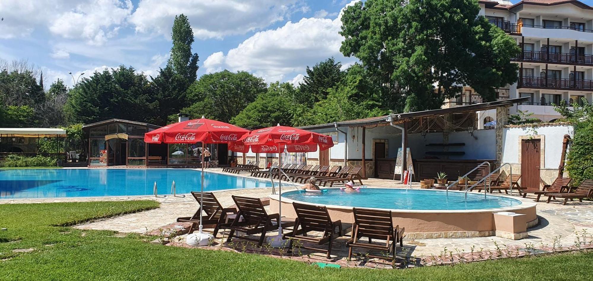 Charming Sunny Apartment+Swimming Pool Святые Константин и Елена Экстерьер фото